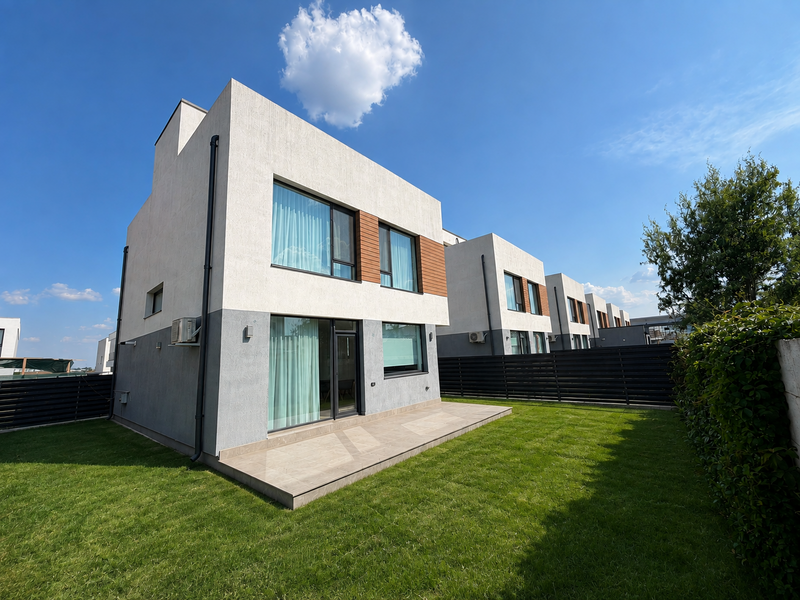 Tunari The Class Villas 3, casa 4 camere, teren 300 mp.